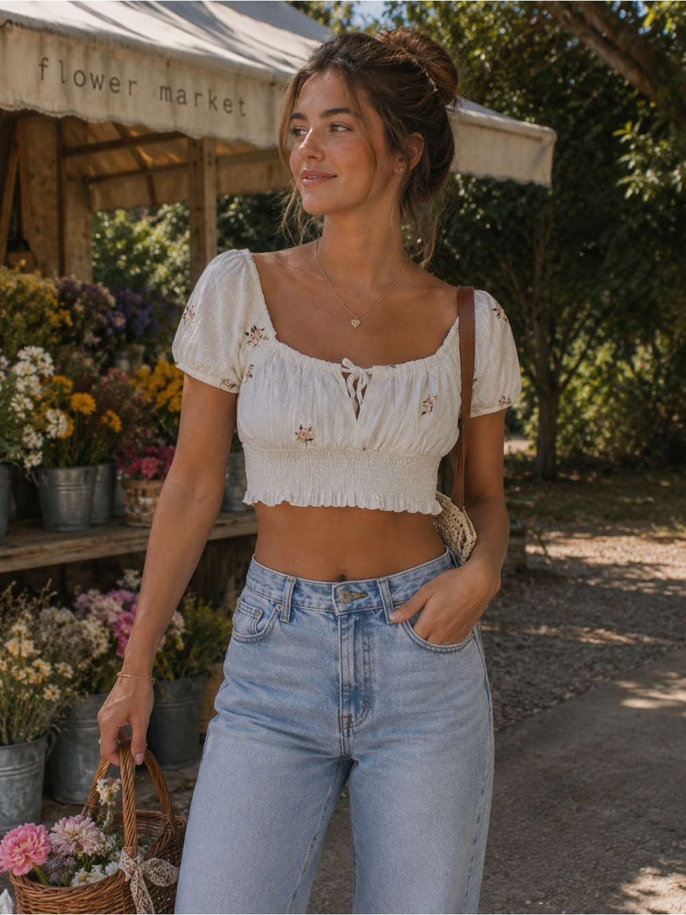 Kirious White Embroidered Puff Sleeve Crop Top SZ Small Cottagecore